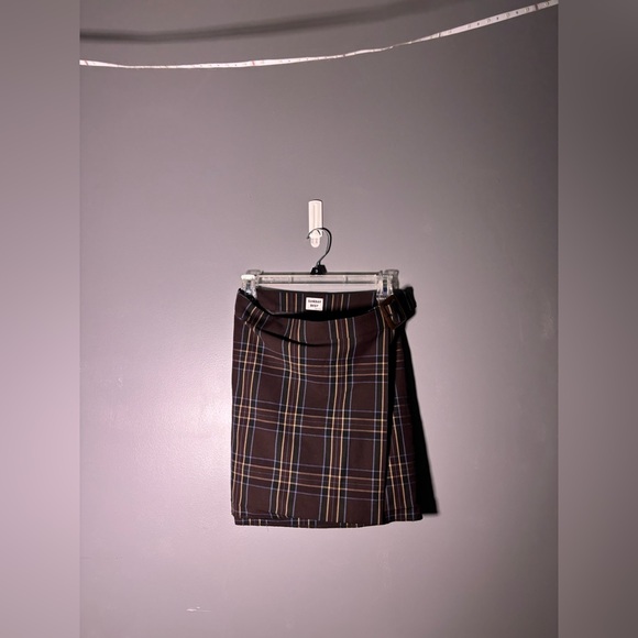Aritizia Sunday Best Plaid Pilot Skirt Size 4 - Picture 2 of 5